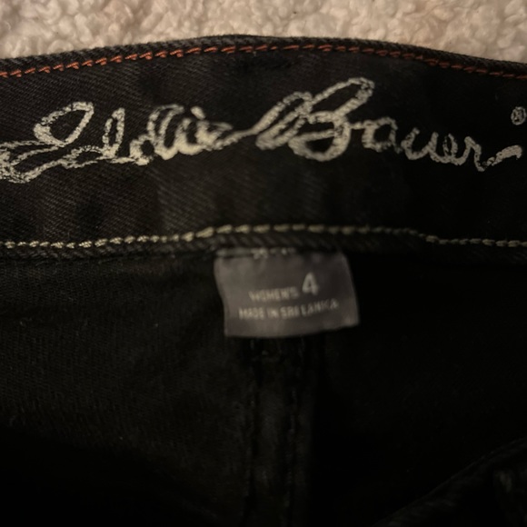 NWOT, Eddie Bauer denim jeans. Size 4. Straight legs - Picture 2 of 9